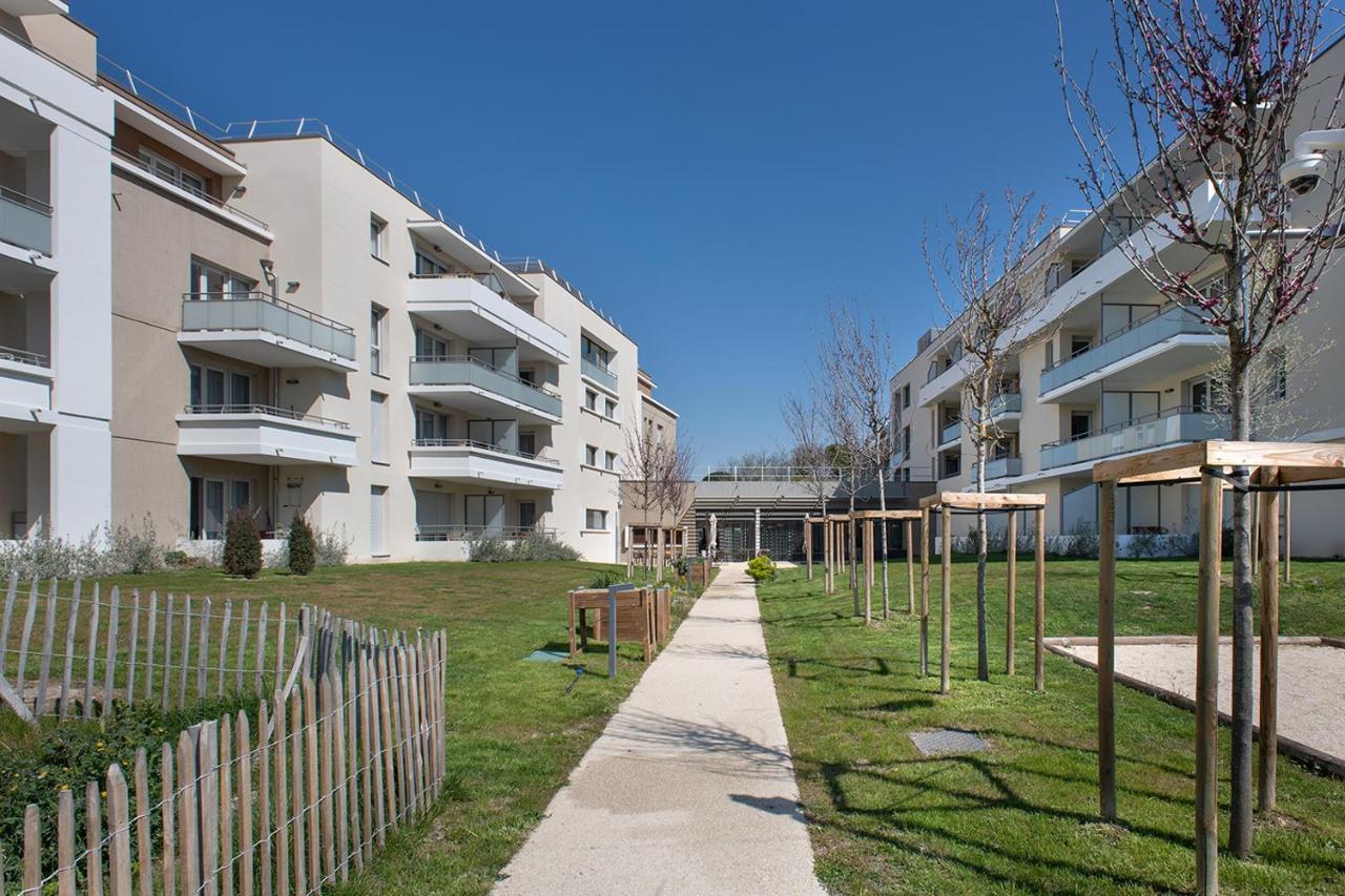Domitys Les Tourmalines Aparthotel Carpentras Exterior photo